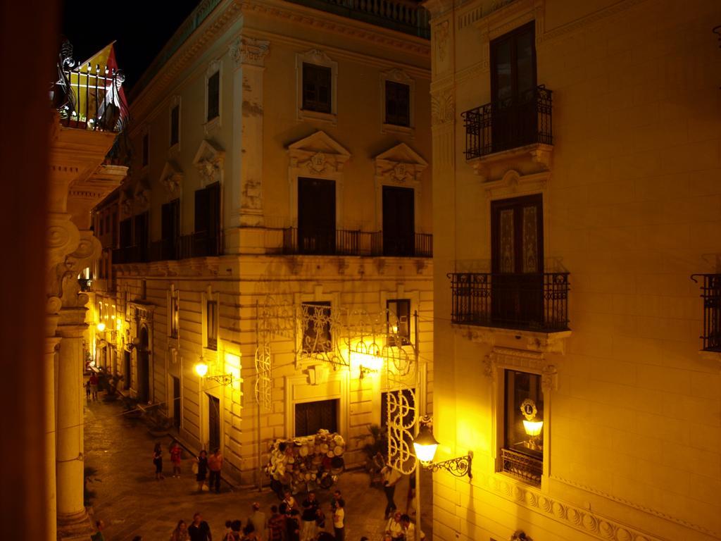 B&B Arco Dell'Orologio Trapani Zewnętrze zdjęcie